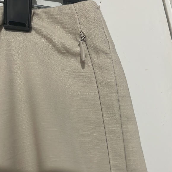 Look at the picture for details - Picture 6 of 6